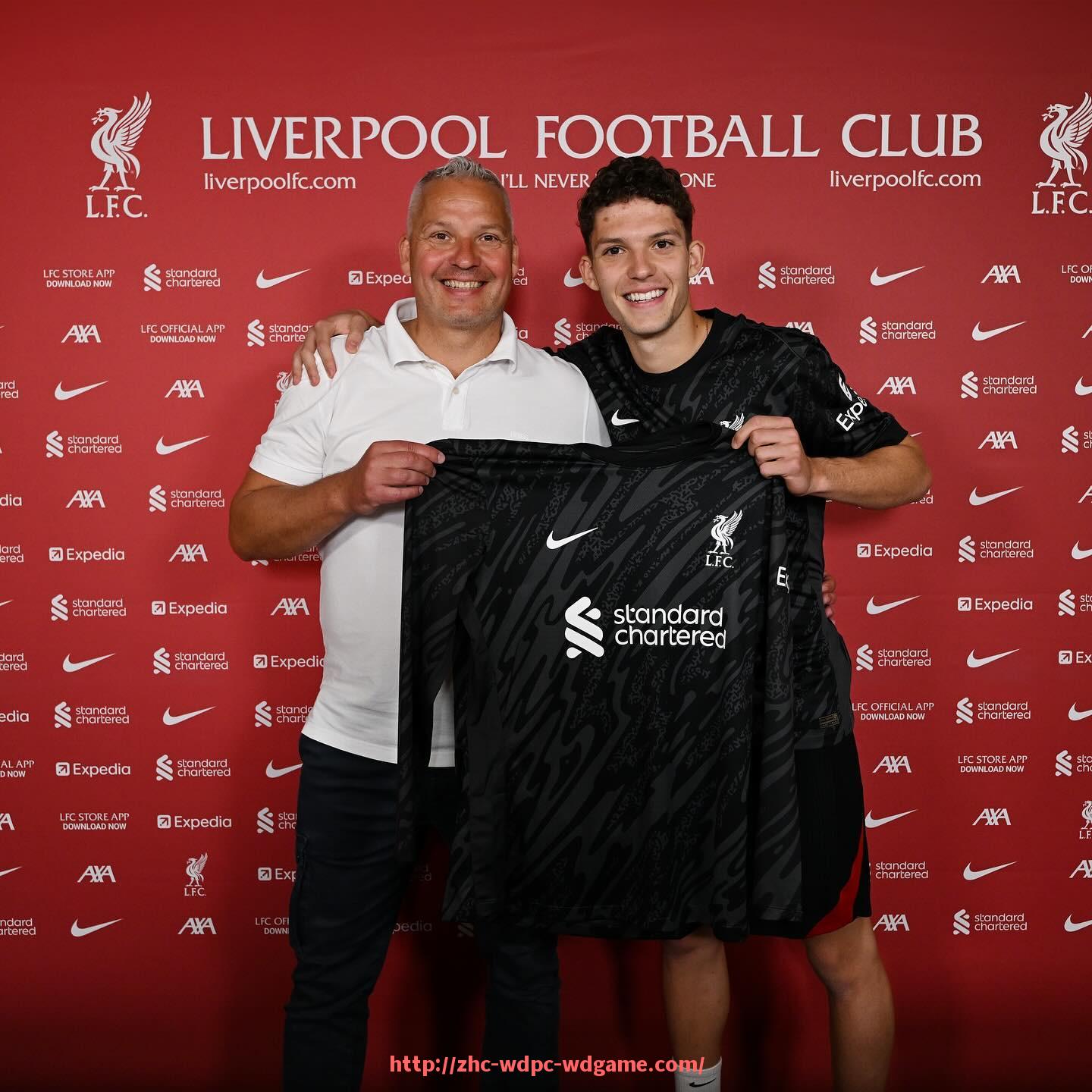 问鼎娱乐官方网站-德甲俱乐部出售信息汇总：潜在收购方与估值分析